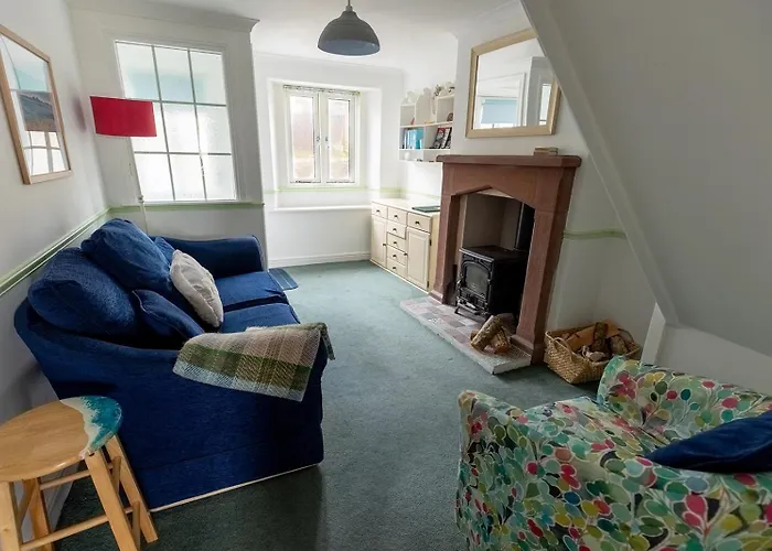Little Blue House - Cottage With Seaview Near The Lake District National Park