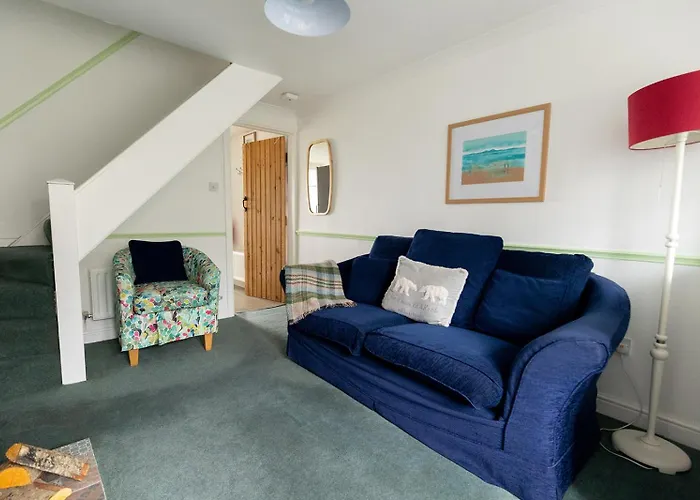 Little Blue House - Cottage With Seaview Near The Lake District National Park
